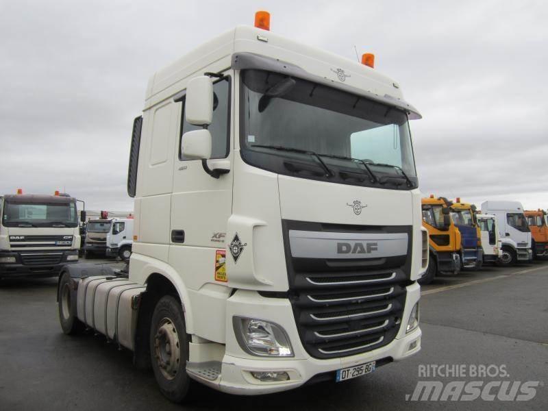 DAF XF105 460 牵引车
