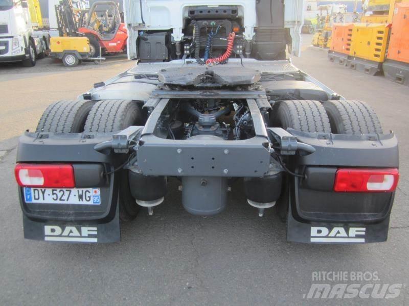 DAF XF105 460 牵引车
