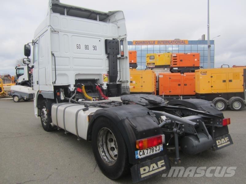 DAF XF105 460 牵引车