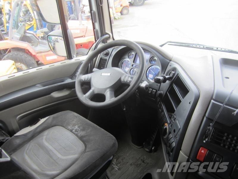 DAF XF105 460 牵引车