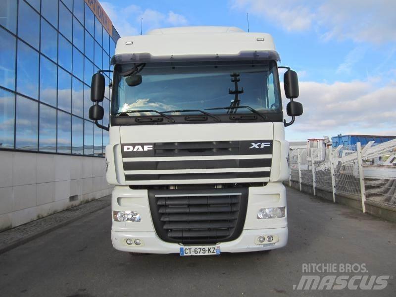 DAF XF105 460 牵引车