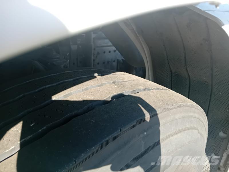 Iveco 330.36 可拆卸式卡车