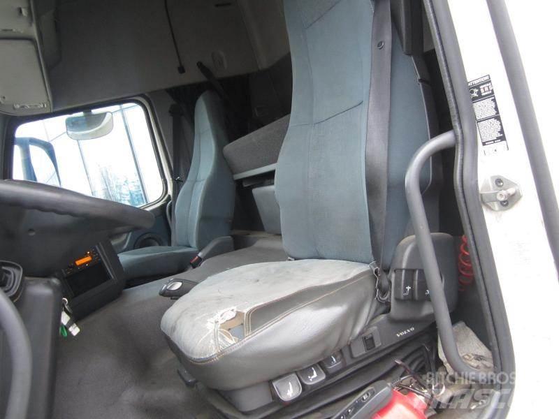 Volvo FM 450 牵引车