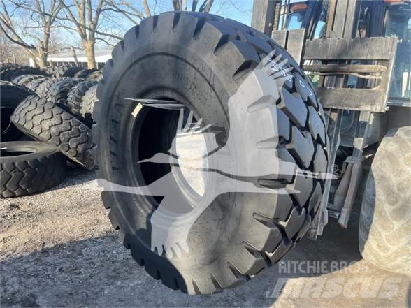 Titan 20.5R25 轮胎、车轮和轮圈