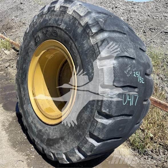 Toyo 35/65x33 轮胎、车轮和轮圈