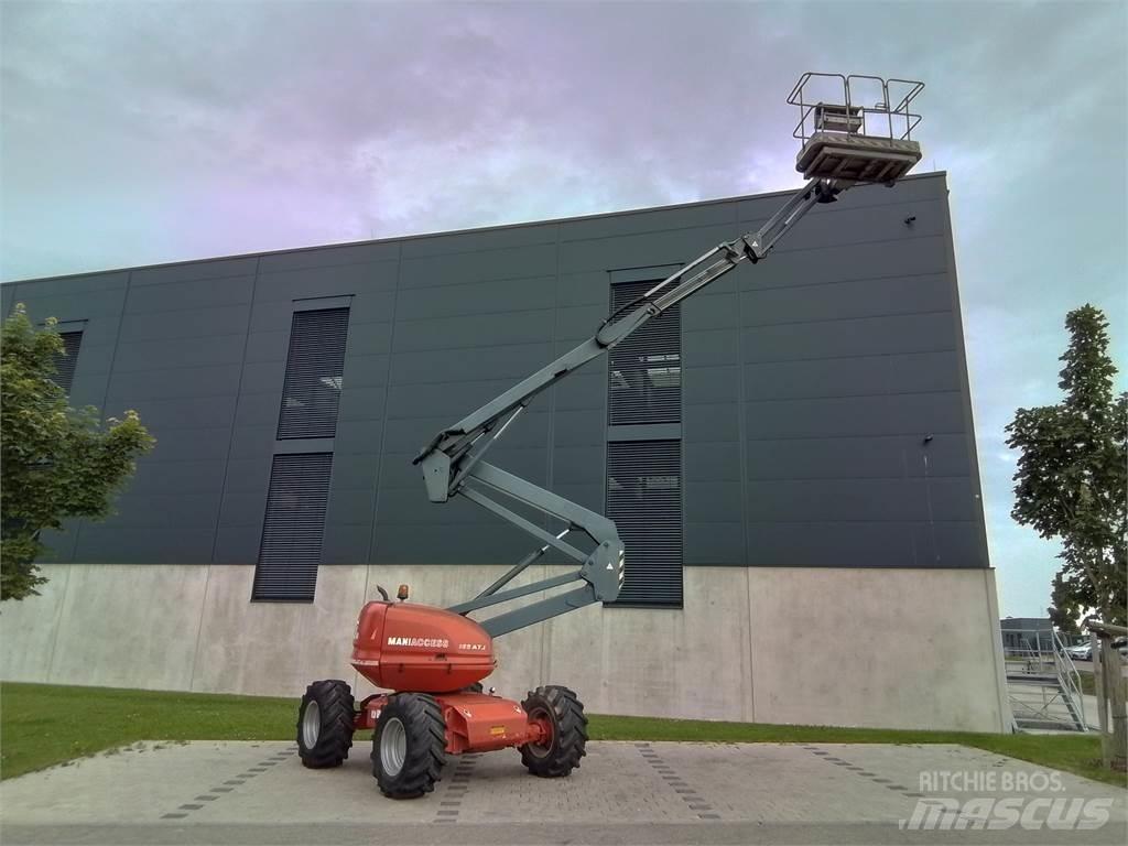 Manitou 165 ATJ 曲臂高空工作平台