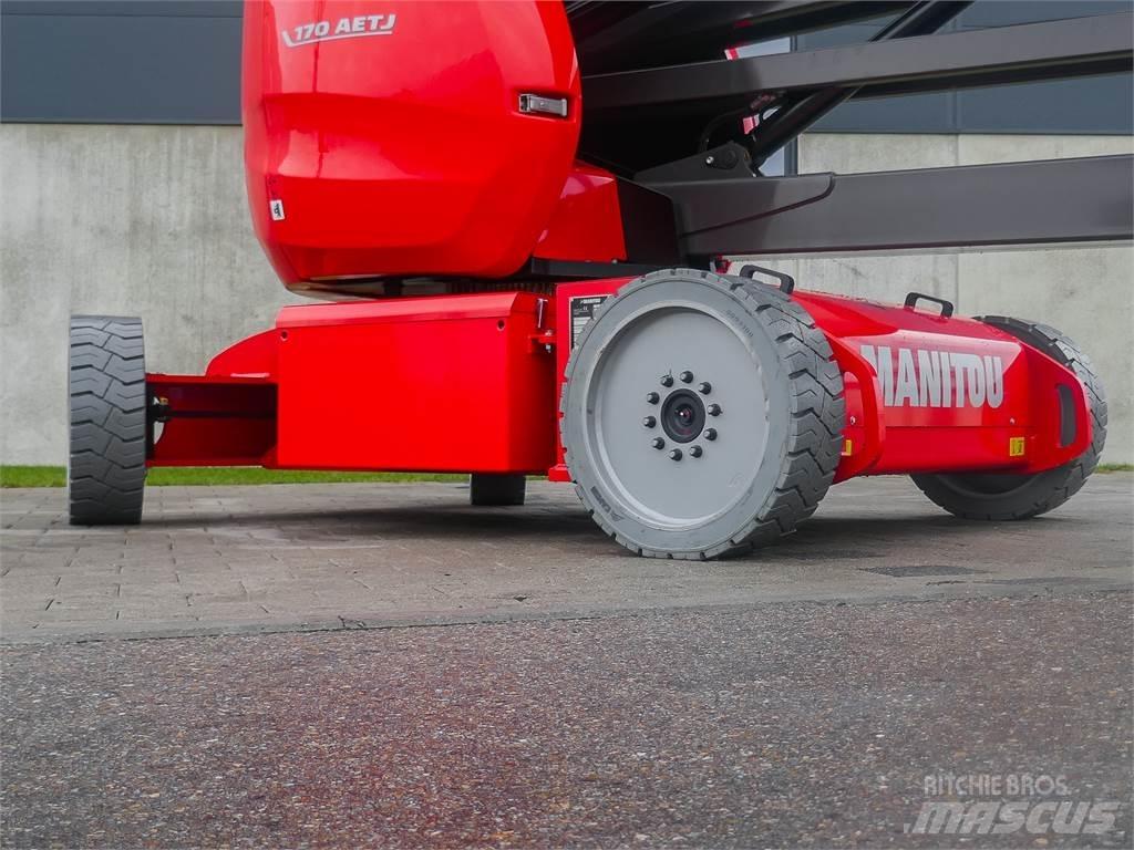 Manitou 170 AETJ 曲臂高空工作平台