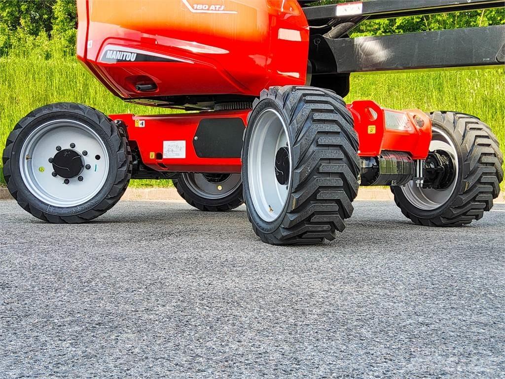 Manitou 180 ATJ 曲臂高空工作平台