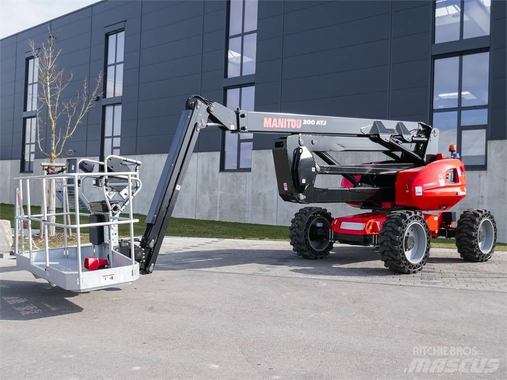 Manitou 200 ATJ 曲臂高空工作平台