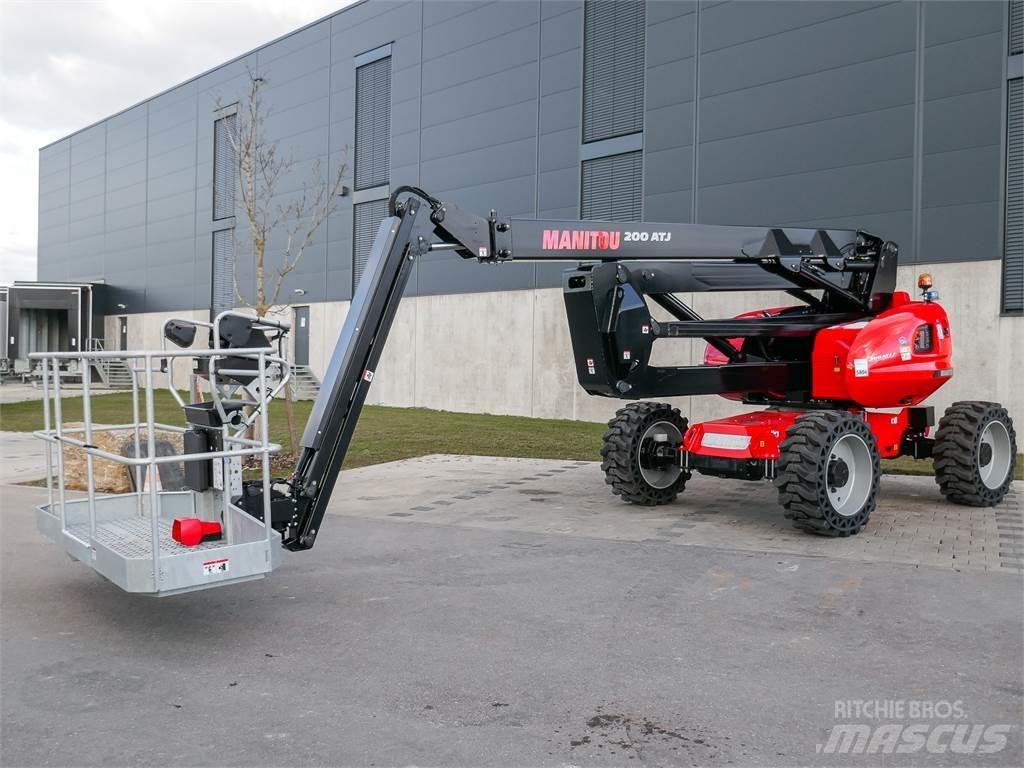Manitou 200 ATJ 曲臂高空工作平台