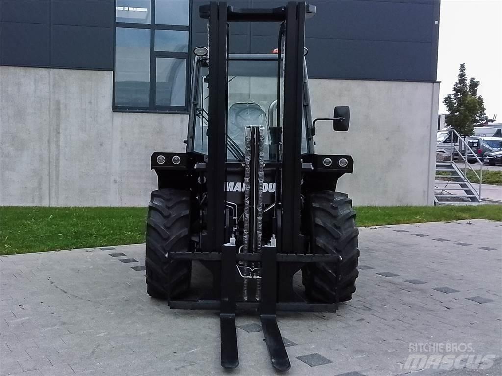 Manitou M 30-4 越野叉车|叉装车