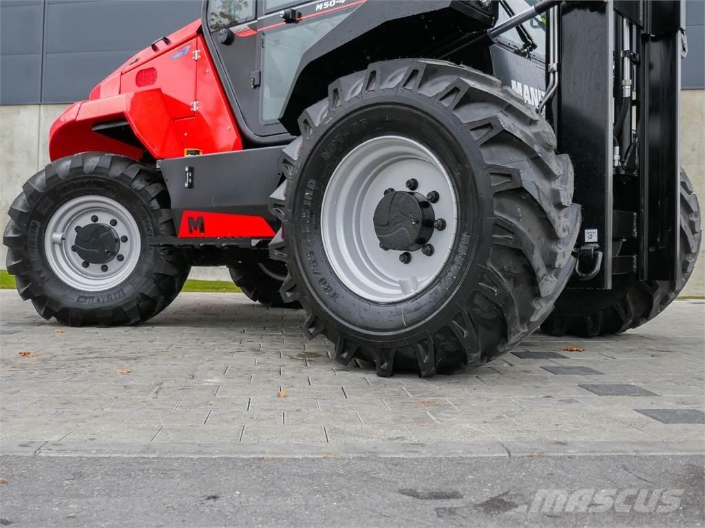 Manitou M 50-4 越野叉车|叉装车