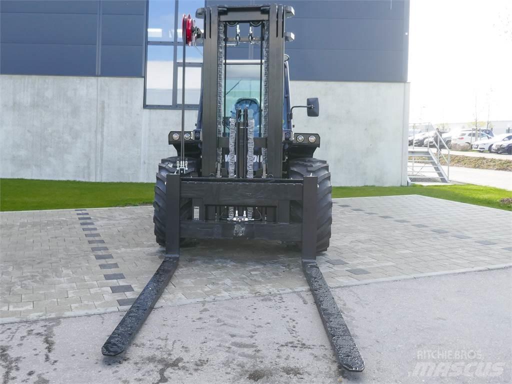 Manitou M 50-4 越野叉车|叉装车