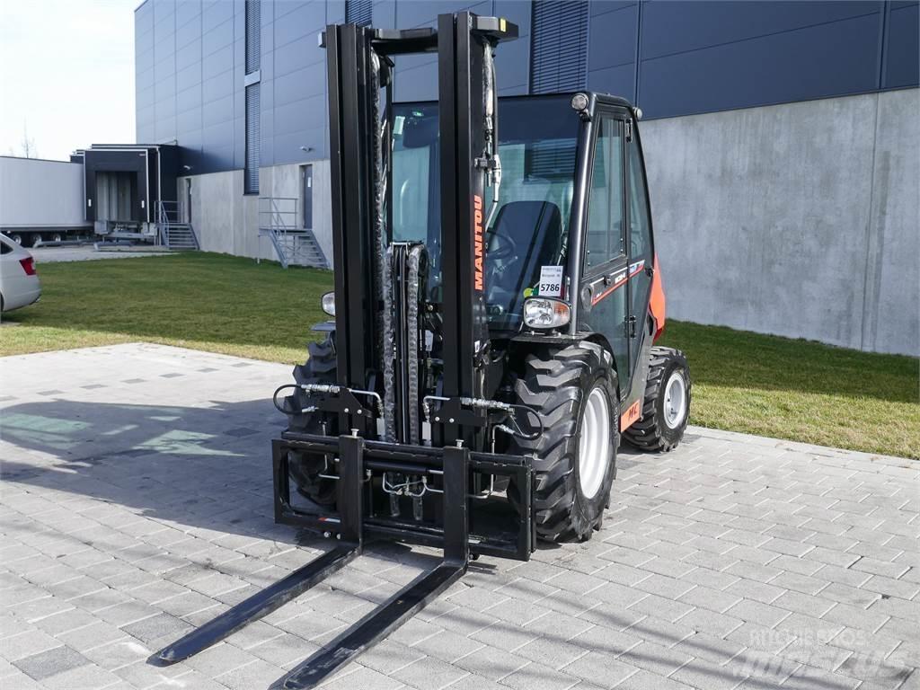 Manitou MC 25-4 越野叉车|叉装车