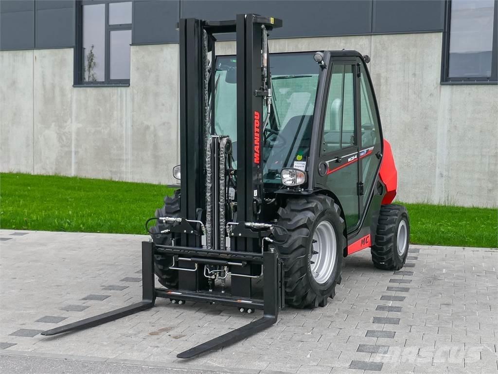 Manitou MC 25-4 越野叉车|叉装车
