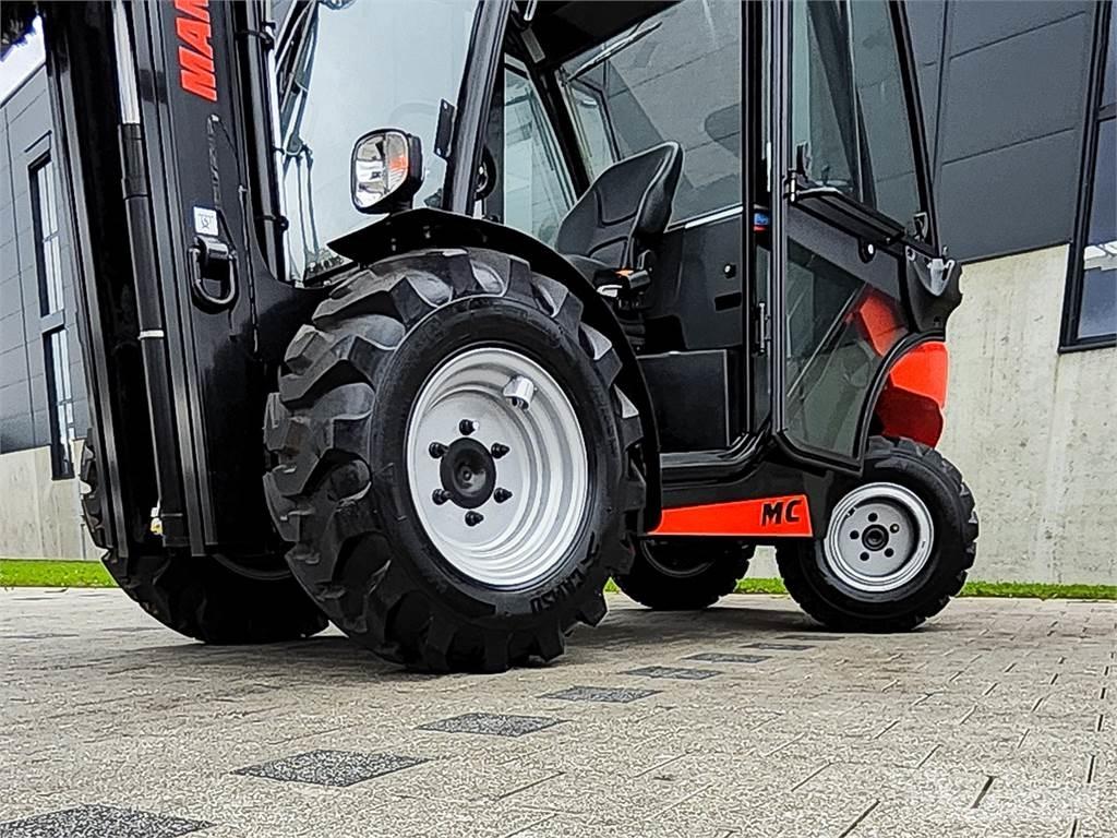 Manitou MC 25-4 越野叉车|叉装车