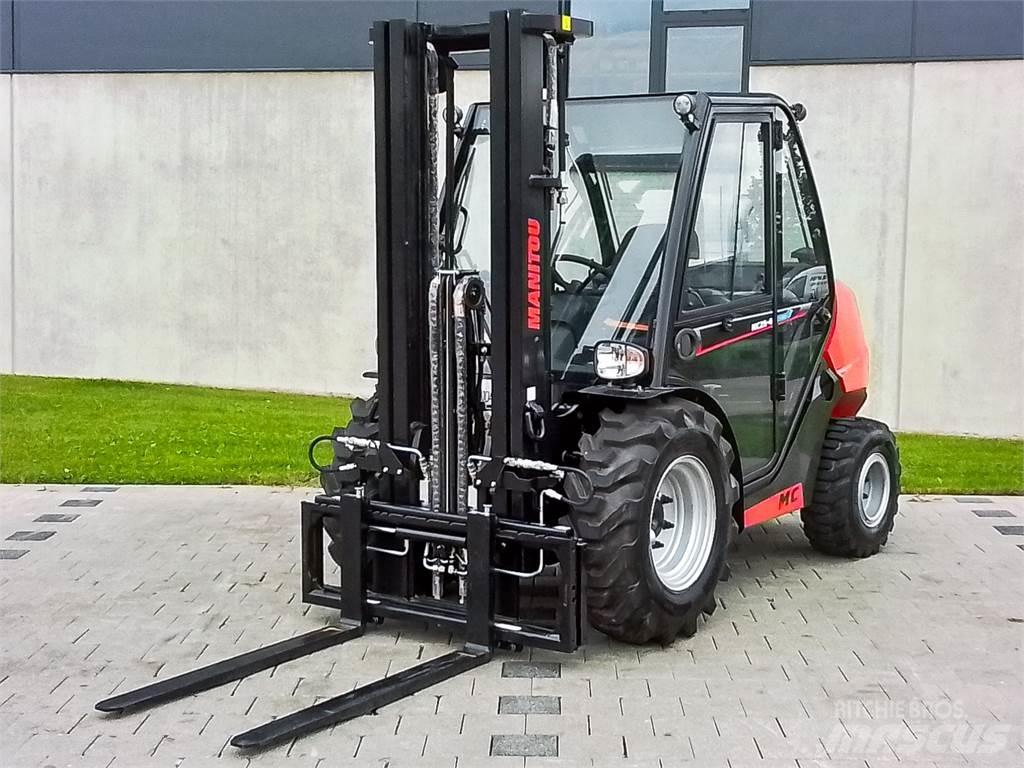 Manitou MC 25-4 越野叉车|叉装车