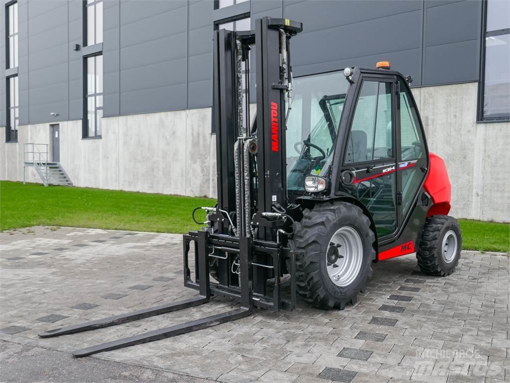 Manitou MC 30-4 越野叉车|叉装车