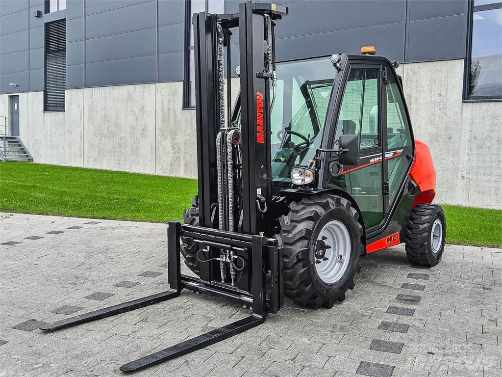 Manitou MC 30-4 越野叉车|叉装车