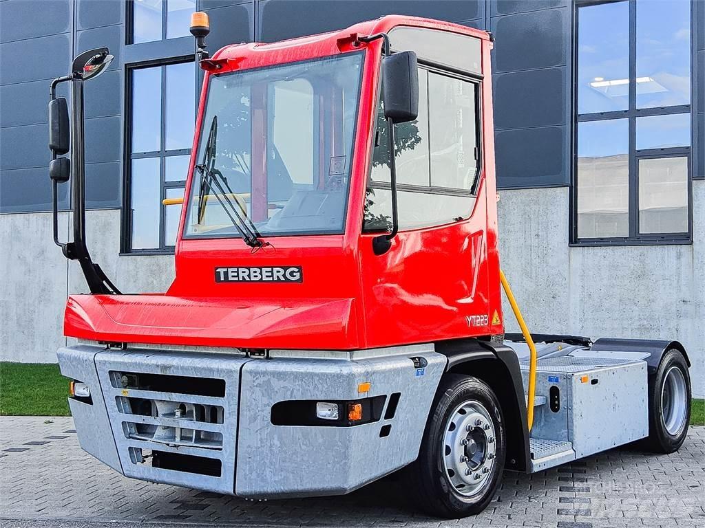 Terberg YT 223 码头牵引车