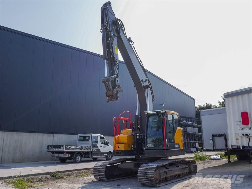 Volvo ECR235EL 小型挖掘机