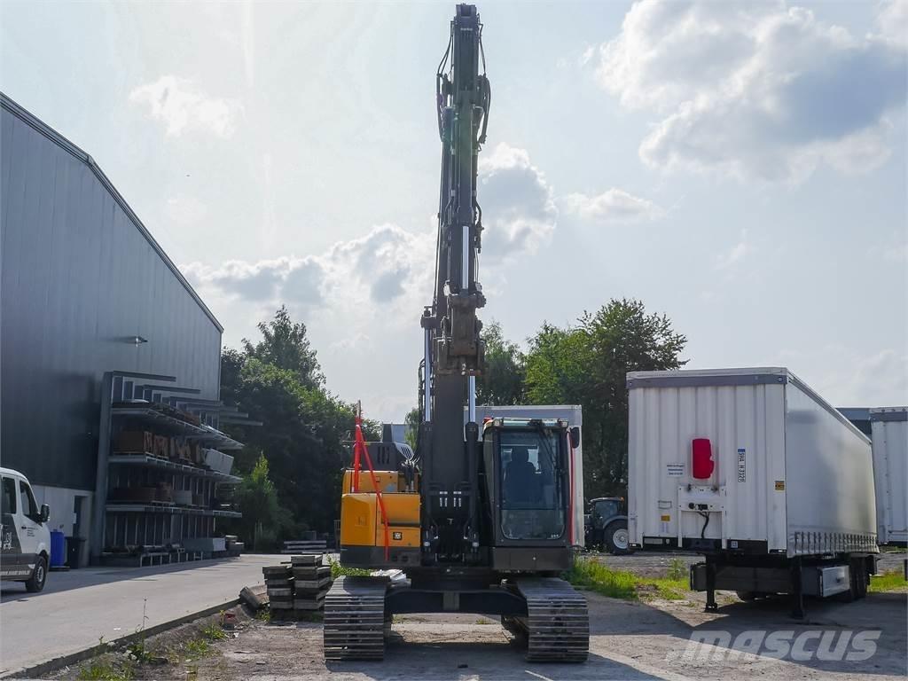 Volvo ECR235EL 小型挖掘机