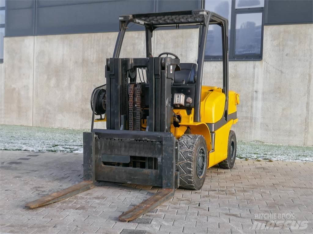Yale GDP 40VX6 V2471 柴油叉车
