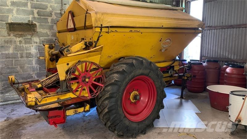 Bredal B 4 矿物肥料撒播机