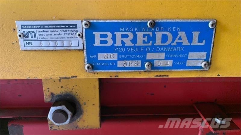 Bredal B 4 矿物肥料撒播机