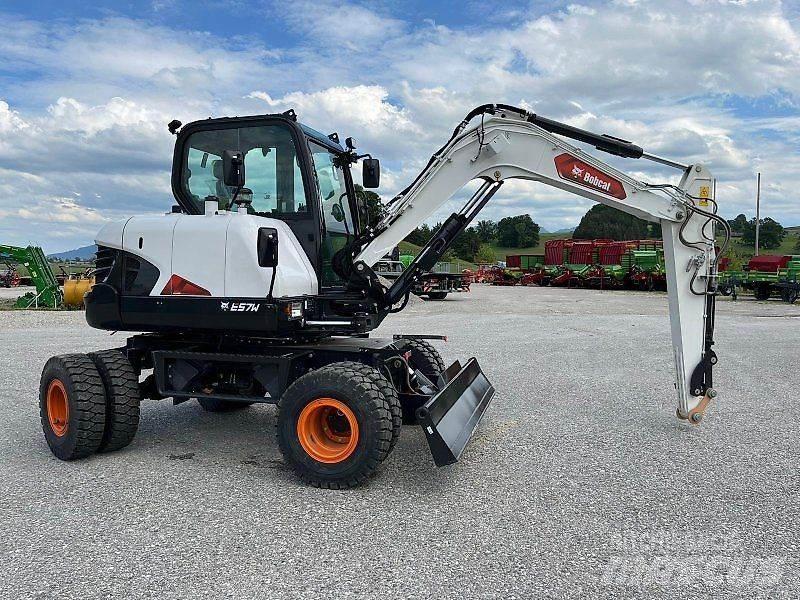 Bobcat E57W 轮式挖掘机