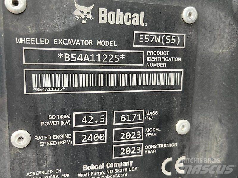 Bobcat E57W 轮式挖掘机