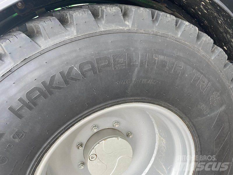 John Deere 6120M 拖拉机/农用车