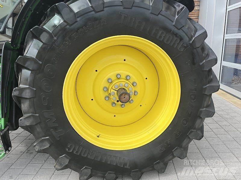 John Deere 6215R 拖拉机/农用车