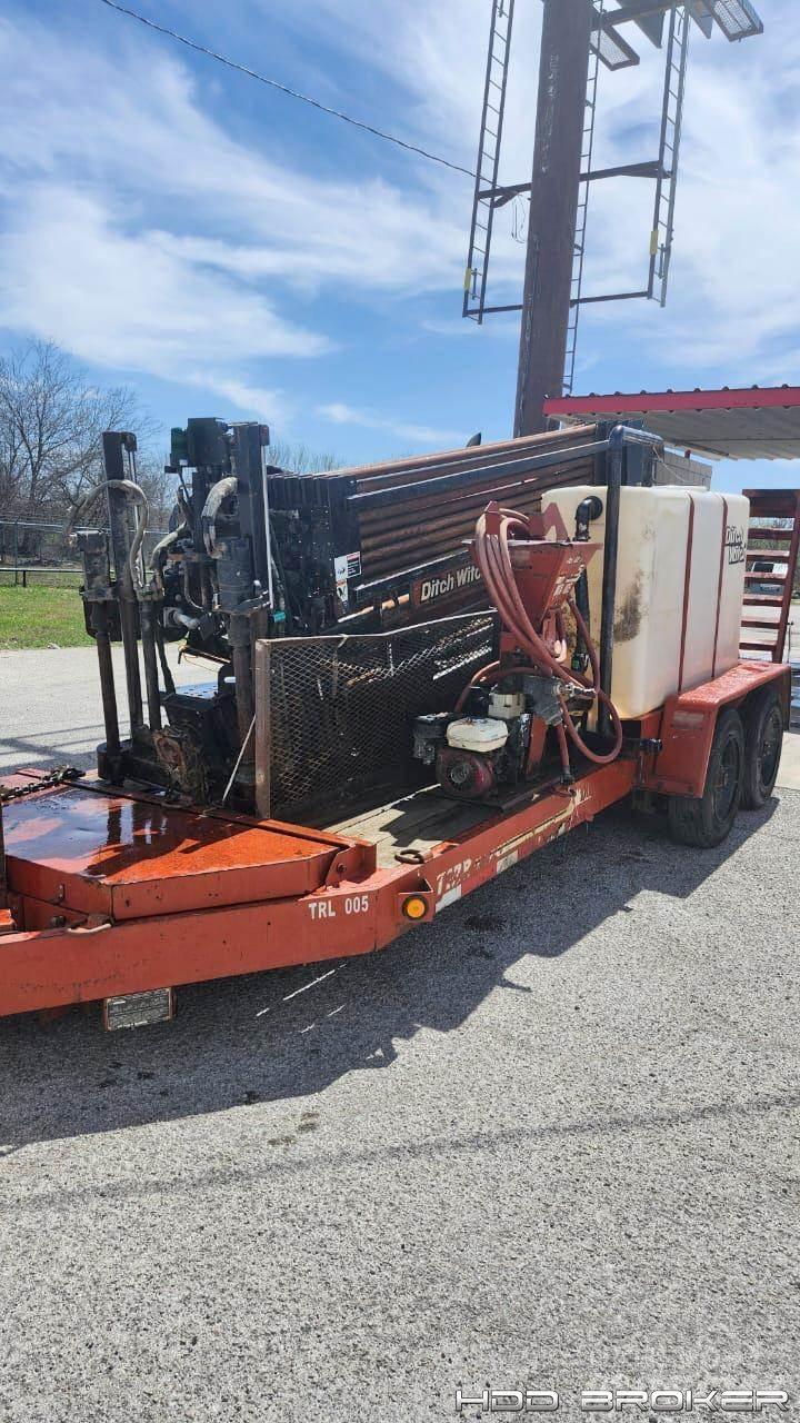 Ditch Witch JT1220 Mach 1 水平定向钻井设备
