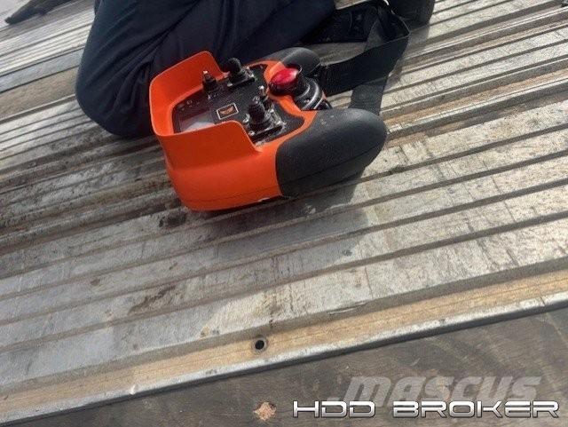 Ditch Witch JT20 水平定向钻井设备