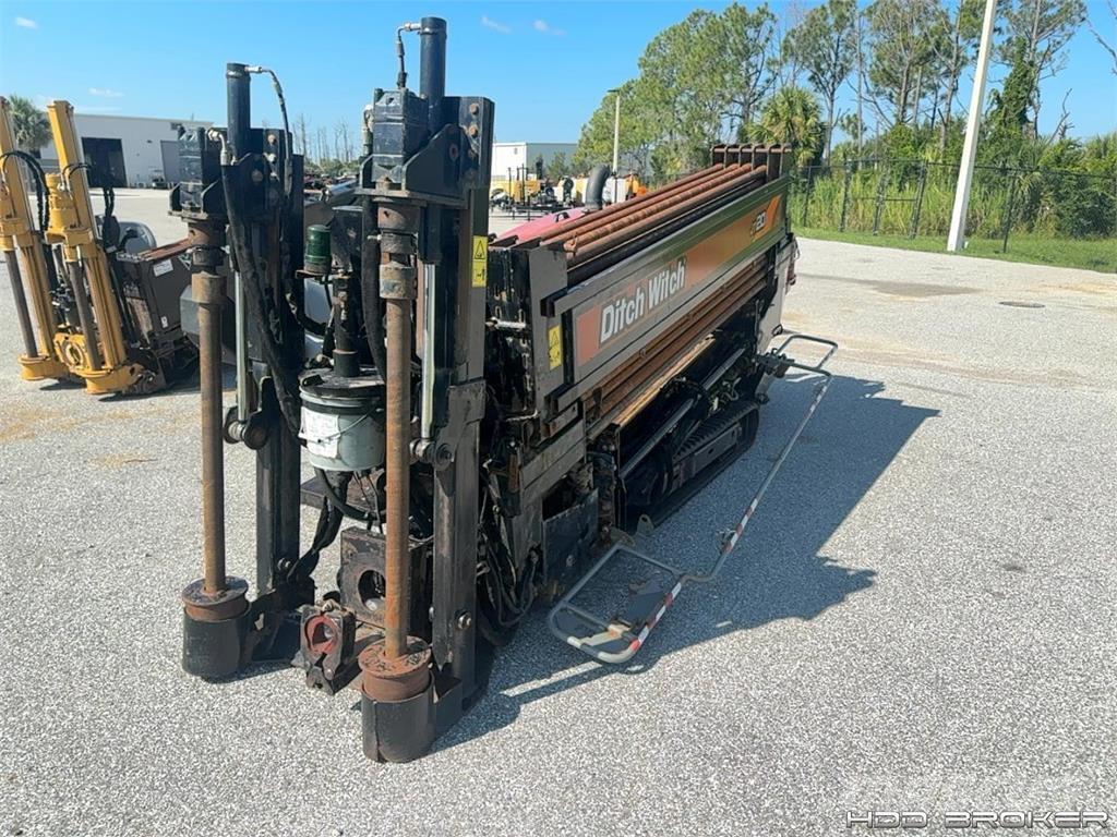 Ditch Witch JT20 水平定向钻井设备