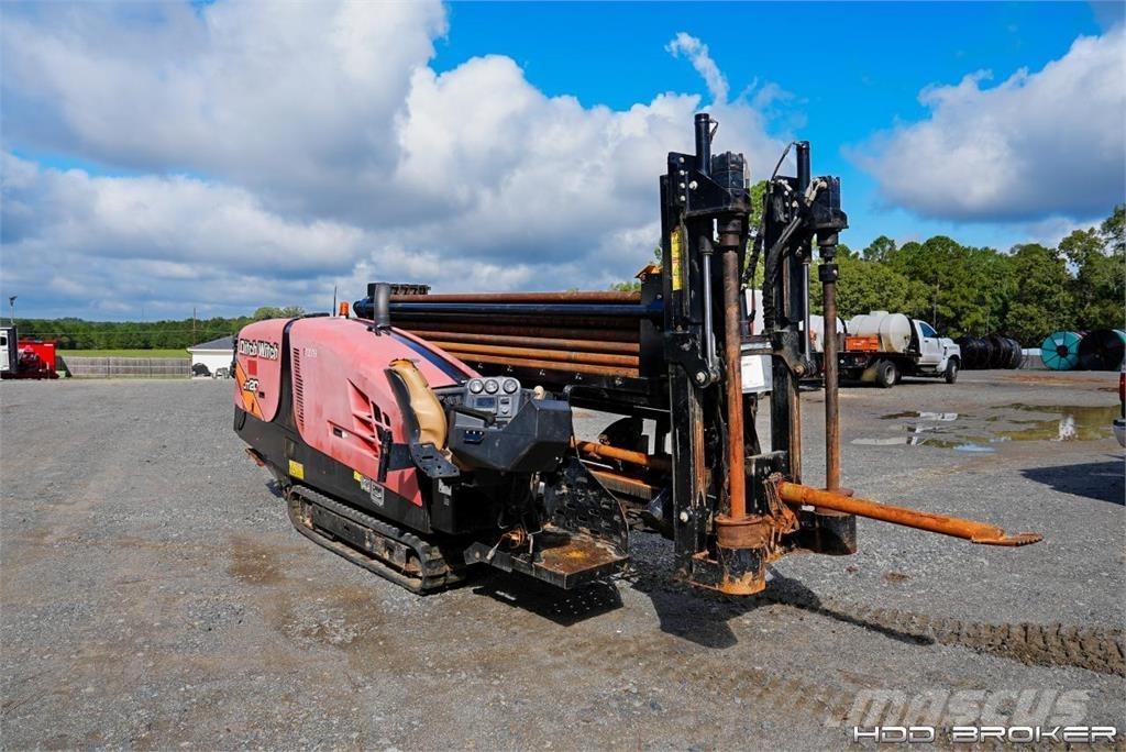 Ditch Witch JT20 水平定向钻井设备
