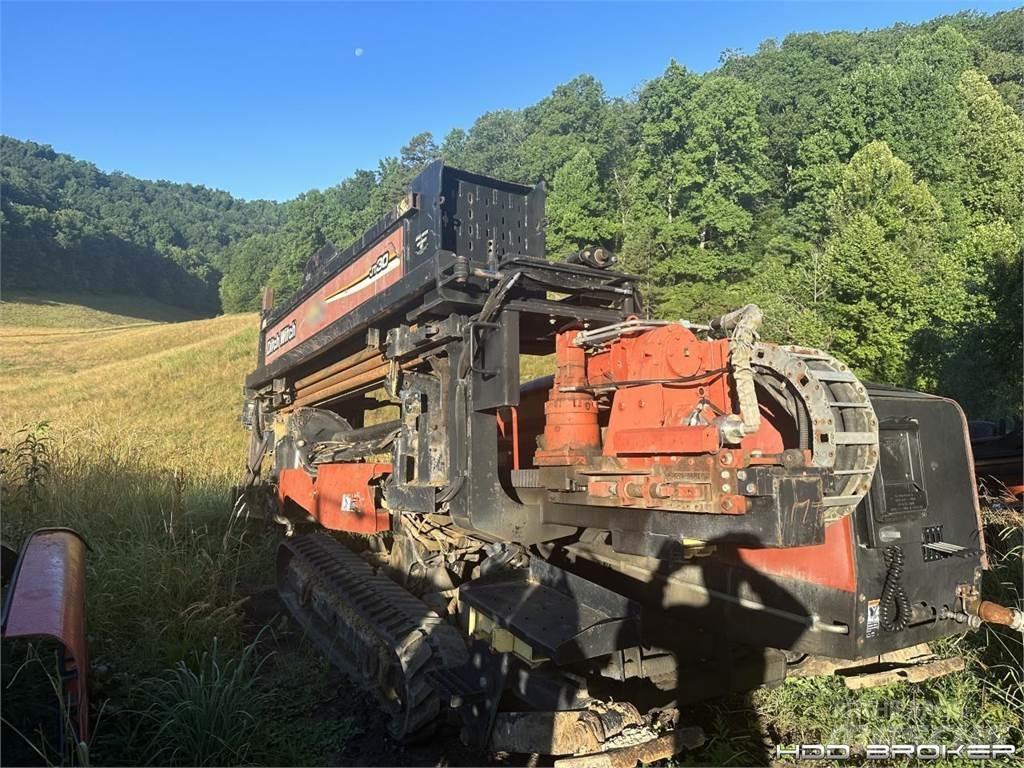 Ditch Witch JT3020 Mach 1 水平定向钻井设备