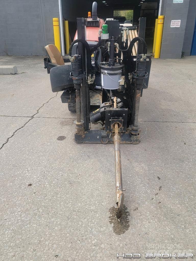 Ditch Witch JT9 水平定向钻井设备