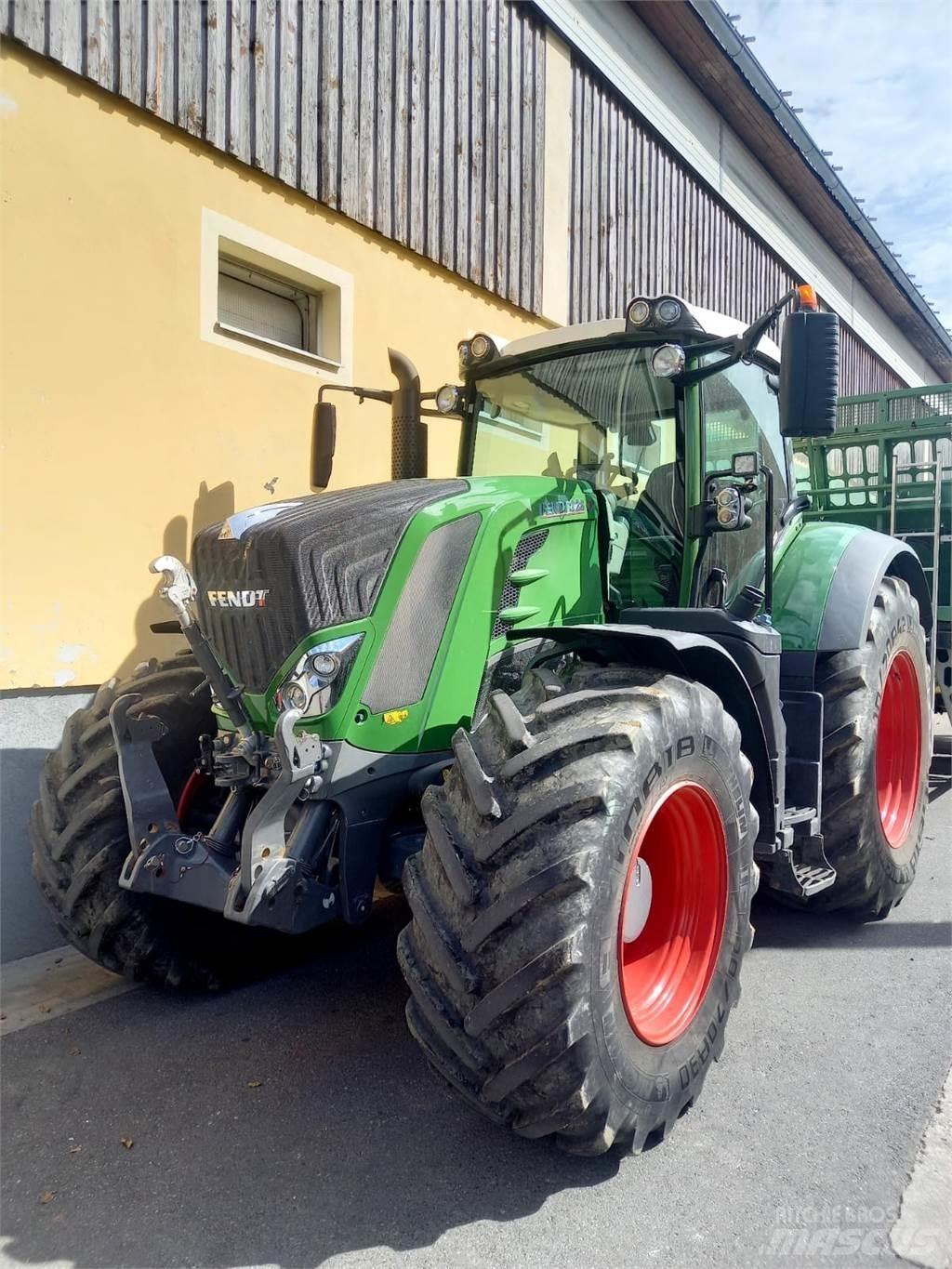 Fendt 828 Vario Profi Plus 搬运车
