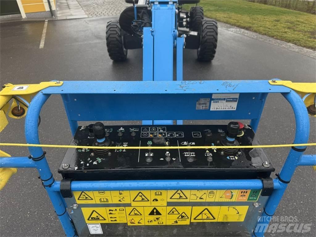 Genie S-65 XC 曲臂高空工作平台