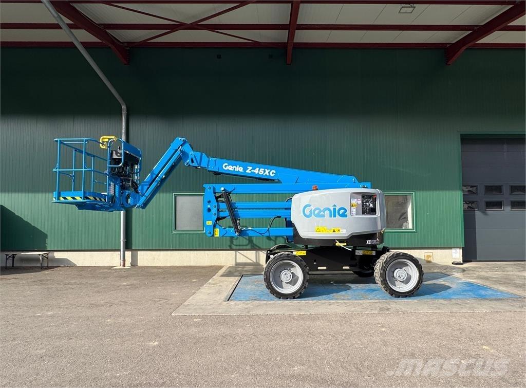 Genie Z-45 XC 曲臂高空工作平台