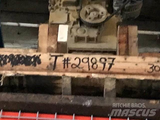 CAT 3024 发动机