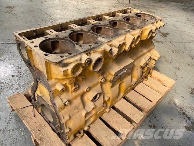 CAT C-13 发动机