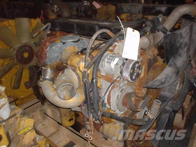 CAT C-13 发动机