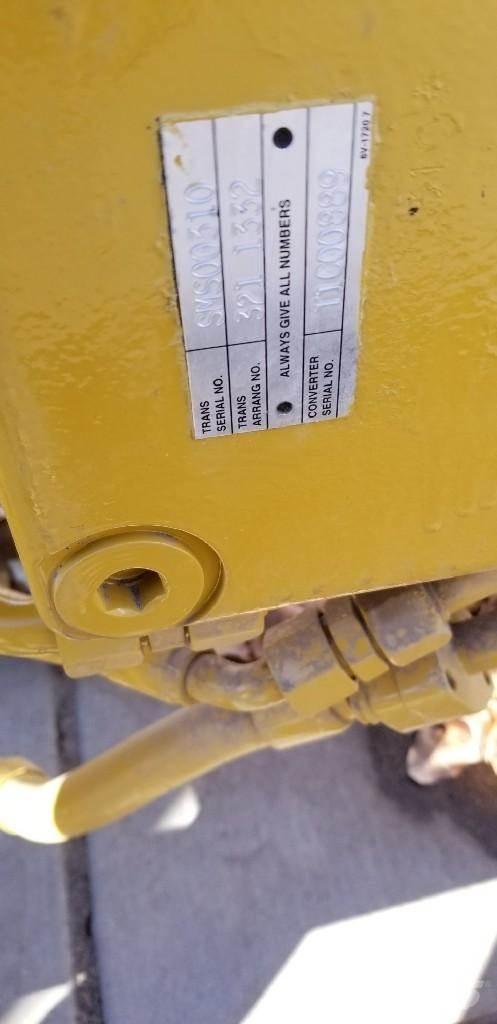 CAT TH35-E81 传动装置