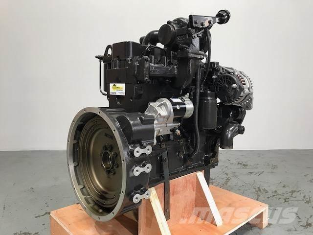 Cummins B4.5 发动机