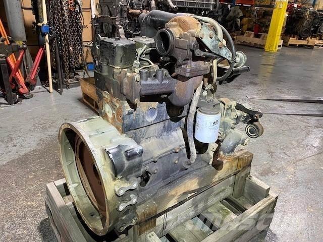 Cummins B4.5 发动机