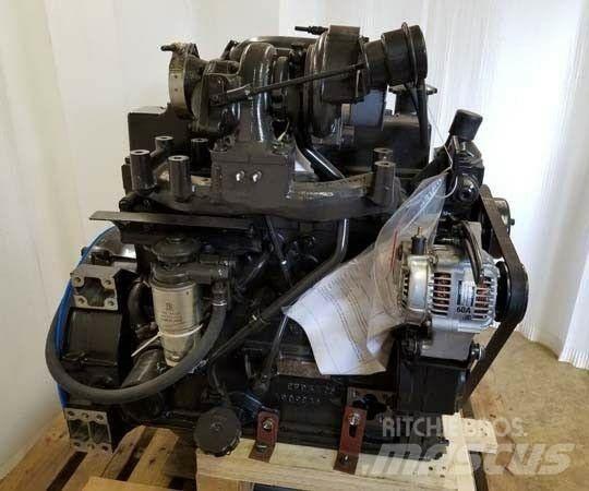 Komatsu S4D95LE-3 发动机