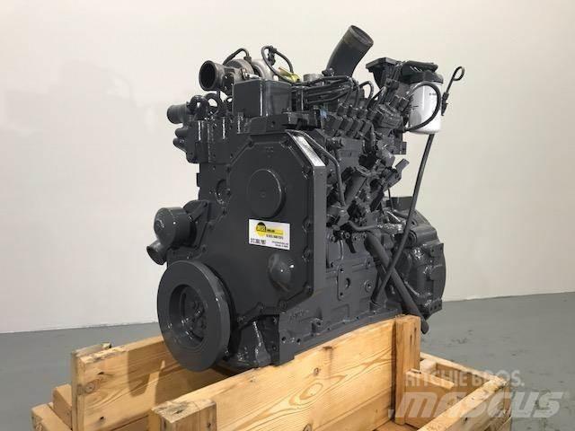 Komatsu SA4D102 发动机